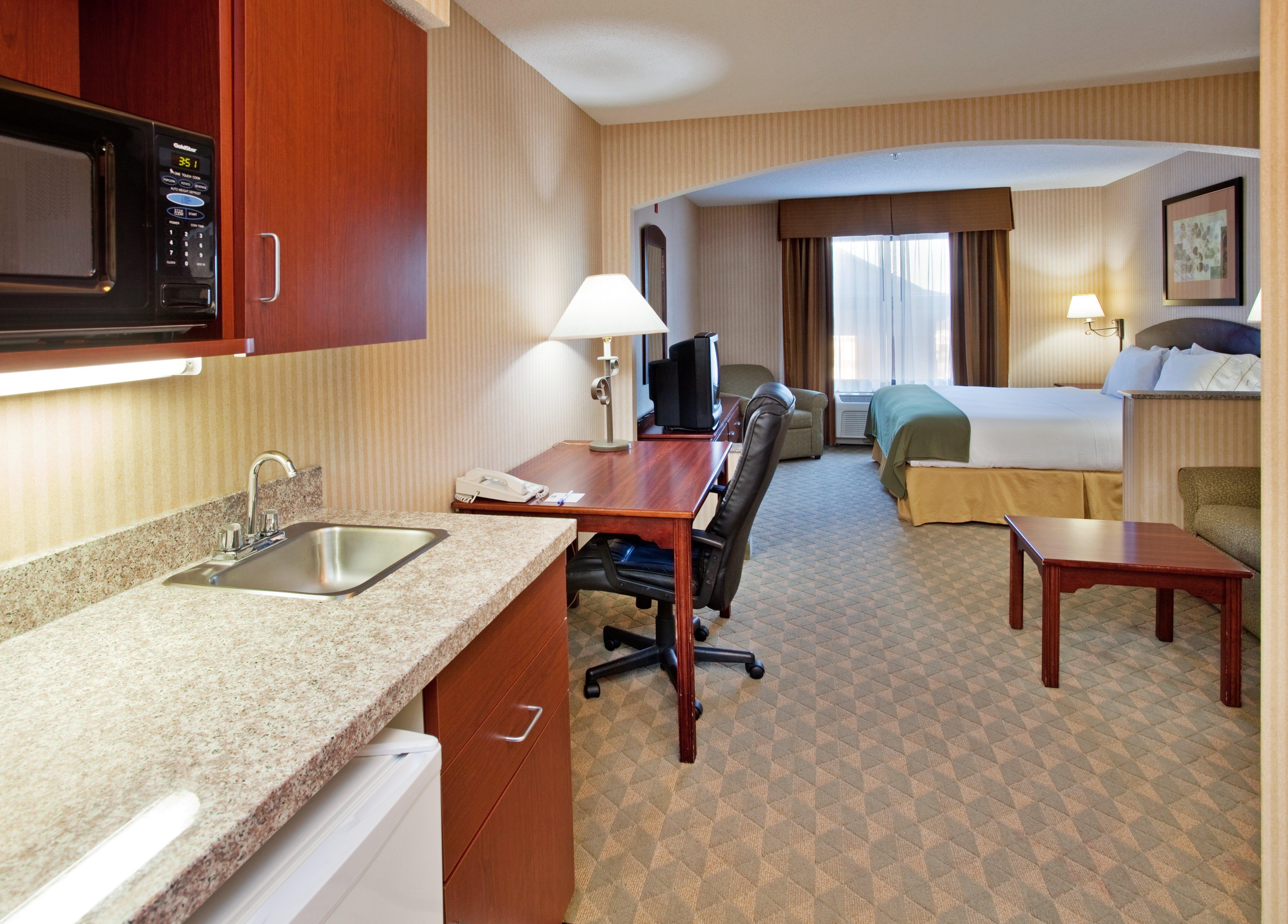 Spark By Hilton Lansing Exterior photo