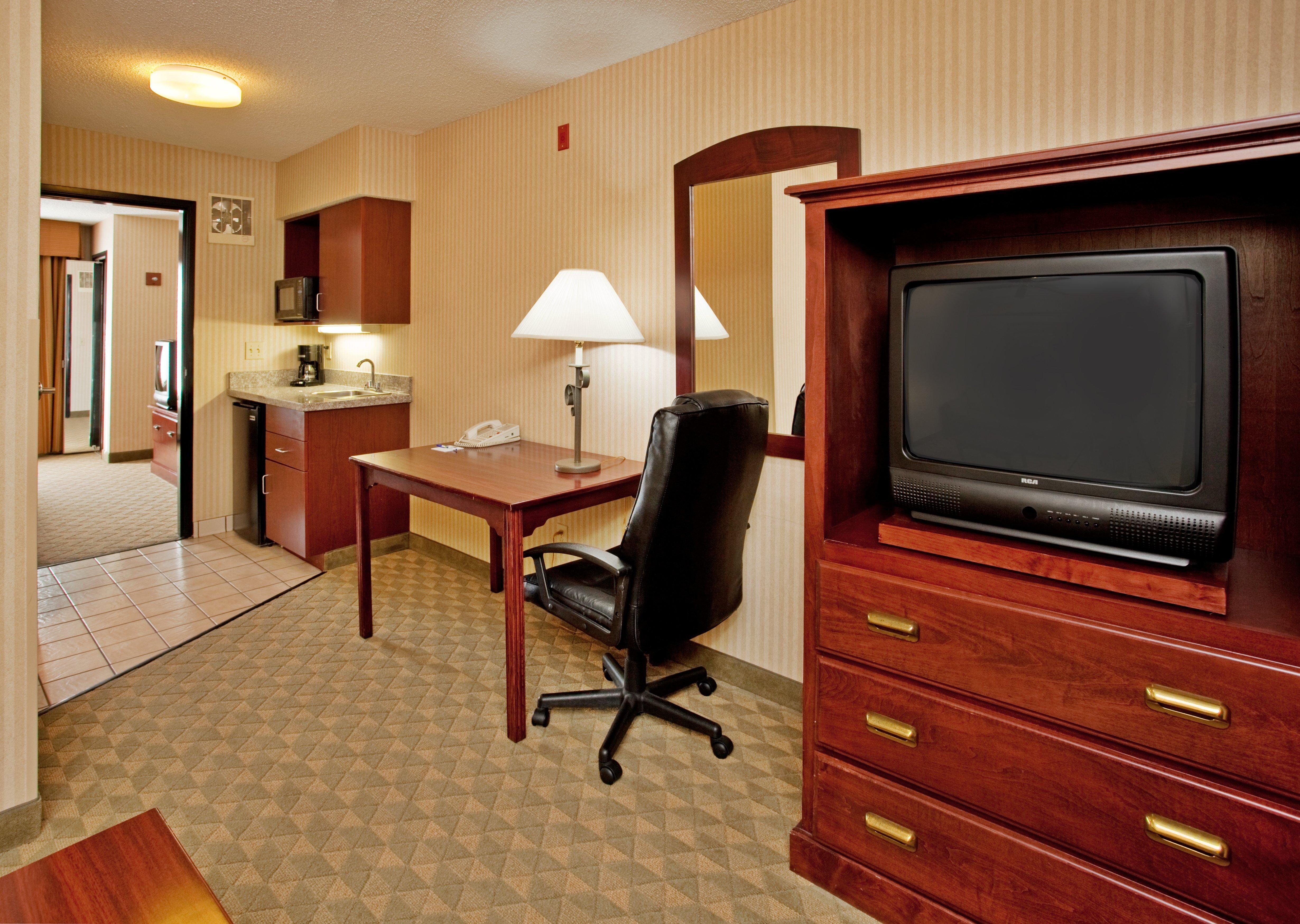 Spark By Hilton Lansing Exterior photo